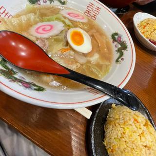チャンポン麺(豚吉 本店)