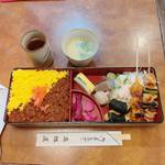 花そぼろ弁当