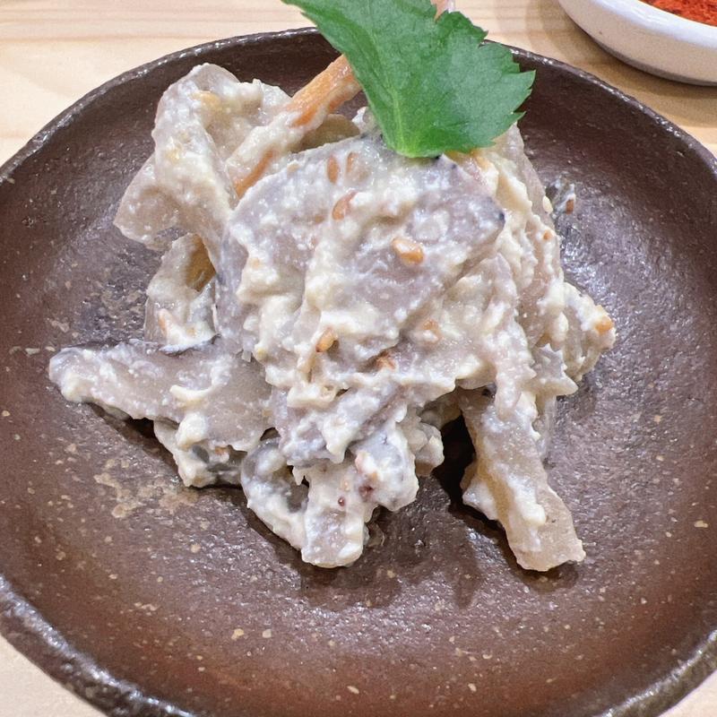 お通し(炭火焼鶏ぱんださん)