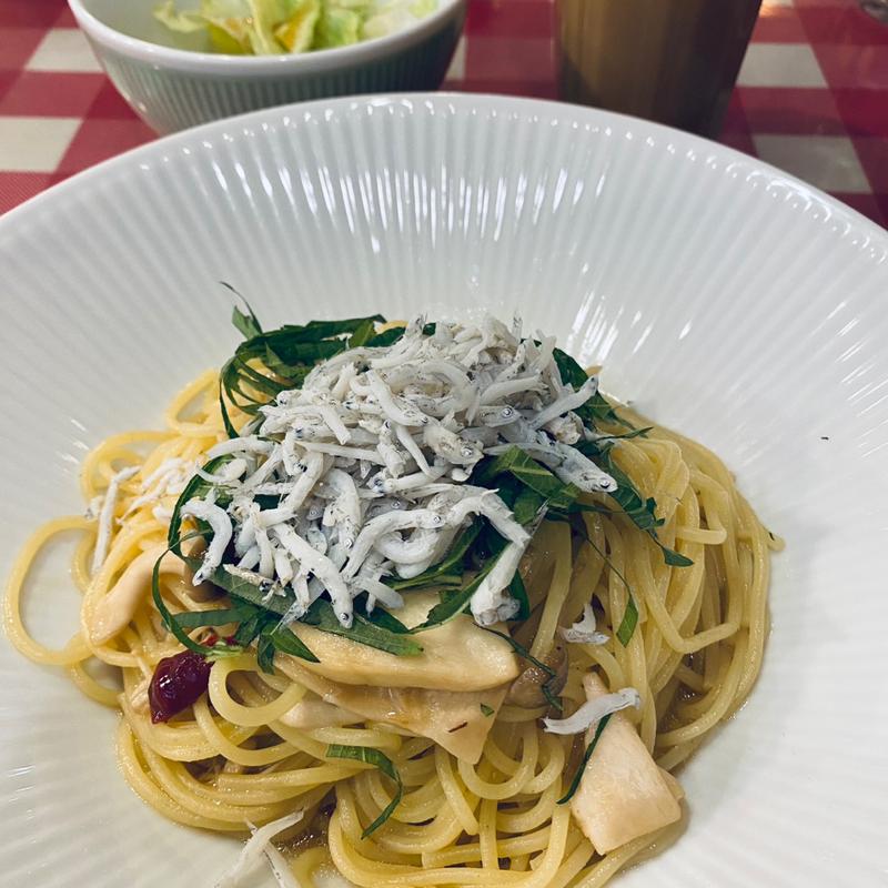 たっぷりしらすときのこの和風(DoNA 京王多摩センター店)