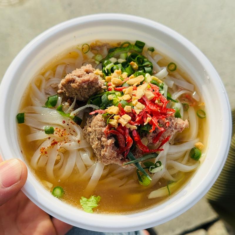 サバイ　タイラーメン(薬師祭植木市)