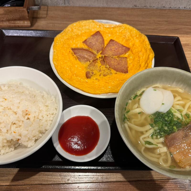 (沖縄料理 やんばる 新宿総本店)