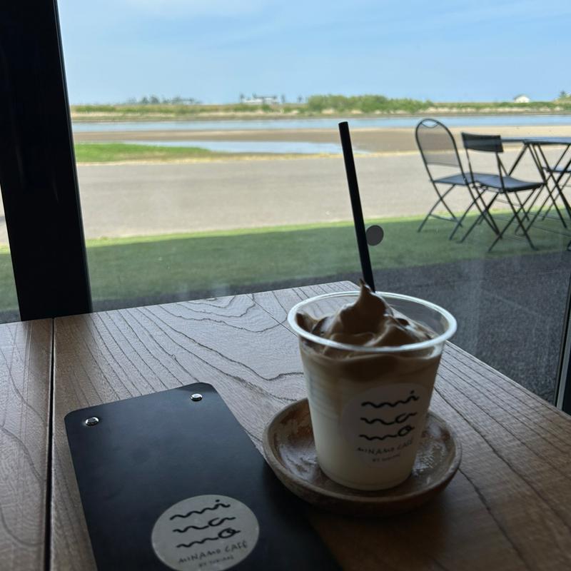 ダルゴナコーヒー(MINAMO CAFE)