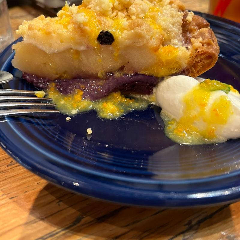 カシスオレンジアップルパイ(GRANNY SMITH APPLE PIE & COFFEE 銀座店)