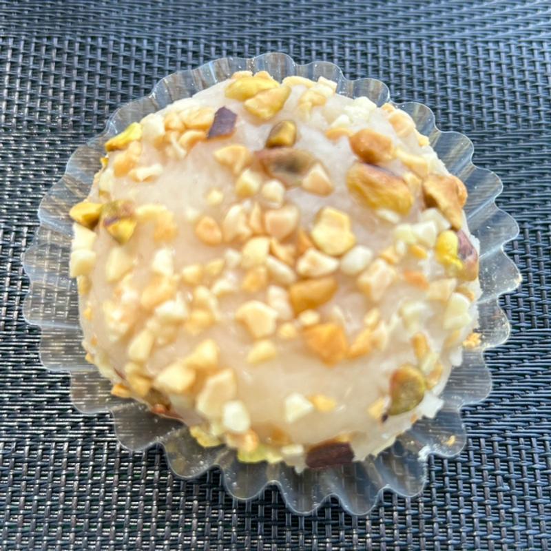 ナッツまみれ(ニホンノオカシ)