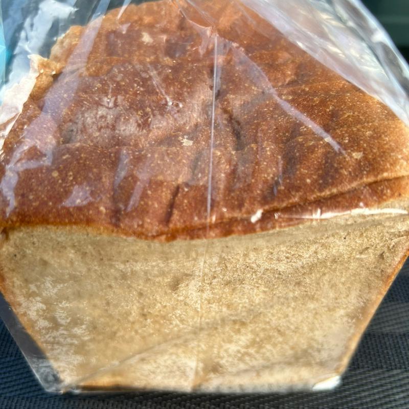 玄米粉と黒糖食ぱん(やさしい風 )