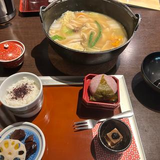 ほうとう定食(浅間茶屋 （北口本宮冨士浅間神社境内　せんげんちゃや）)