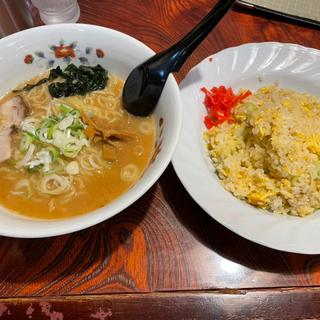 ラーメンセット(味噌ラーメン+チャーハン)