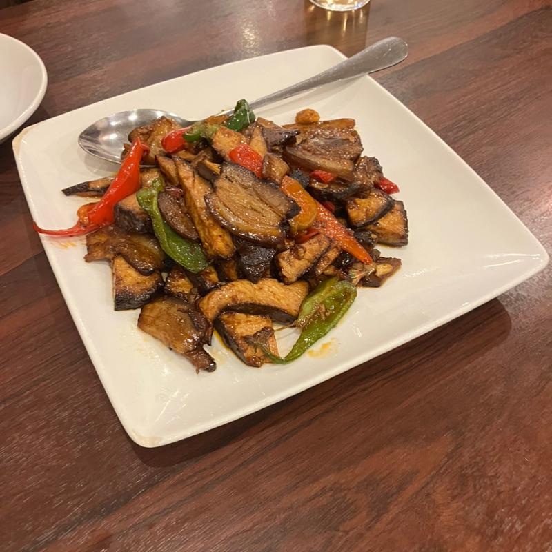 干し豆腐とラーロウ炒め(湖南人家 湖南四川料理 湘菜)