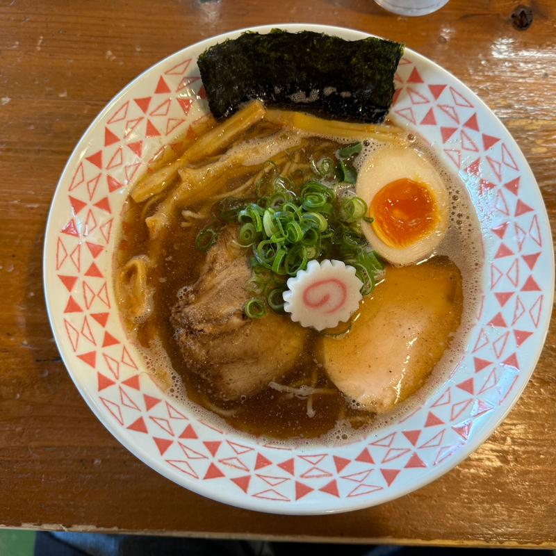 黄昏醤油そば(黄昏タンデム （タソガレタンデム）)