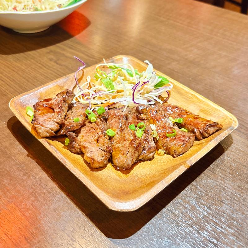 牛ハラミ焼き(100g)(ミートデ五反田)