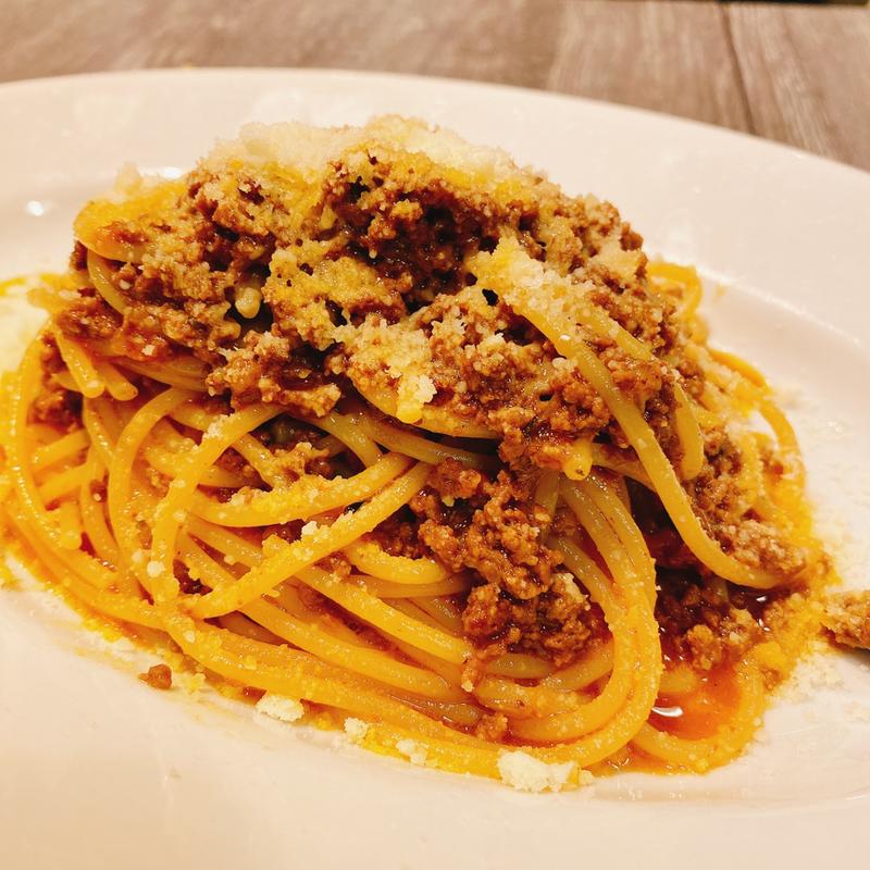 牛ラグーミートソース スパゲットーニ(hitokadoru)