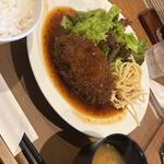 味自慢ふんわりハンバーグランチ(ぶるーべりー)