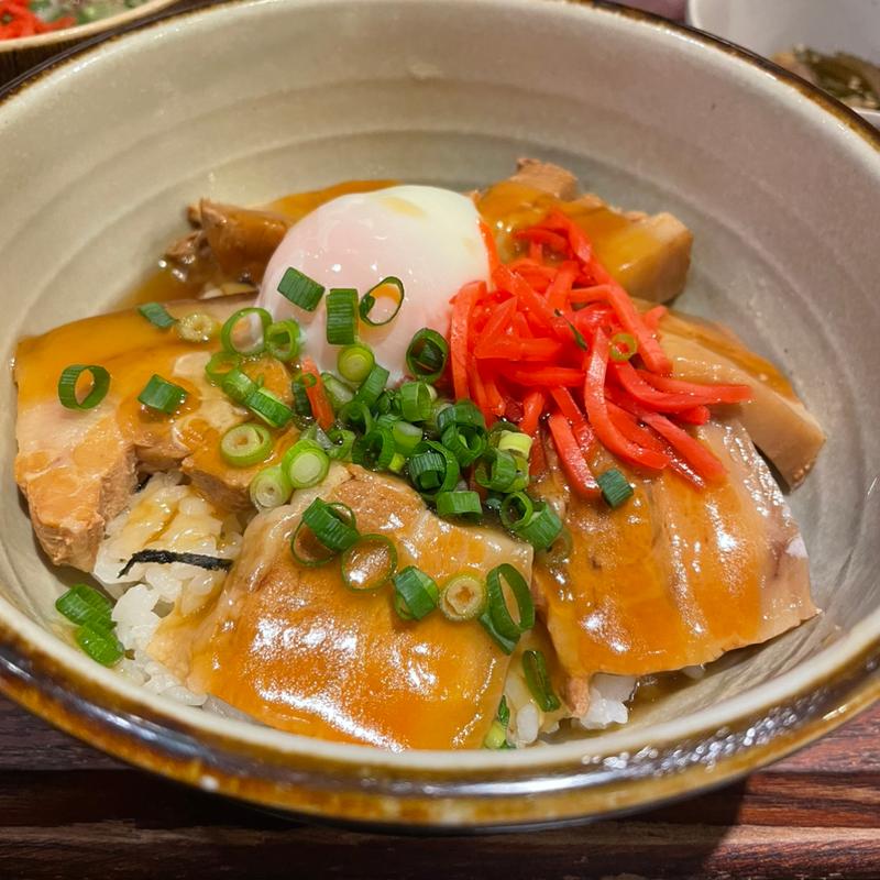ラフテー丼(海人酒房 八重洲地下街)
