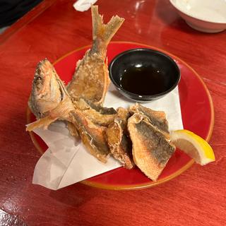 グルクンの唐揚げ(海鮮酒家 中山)