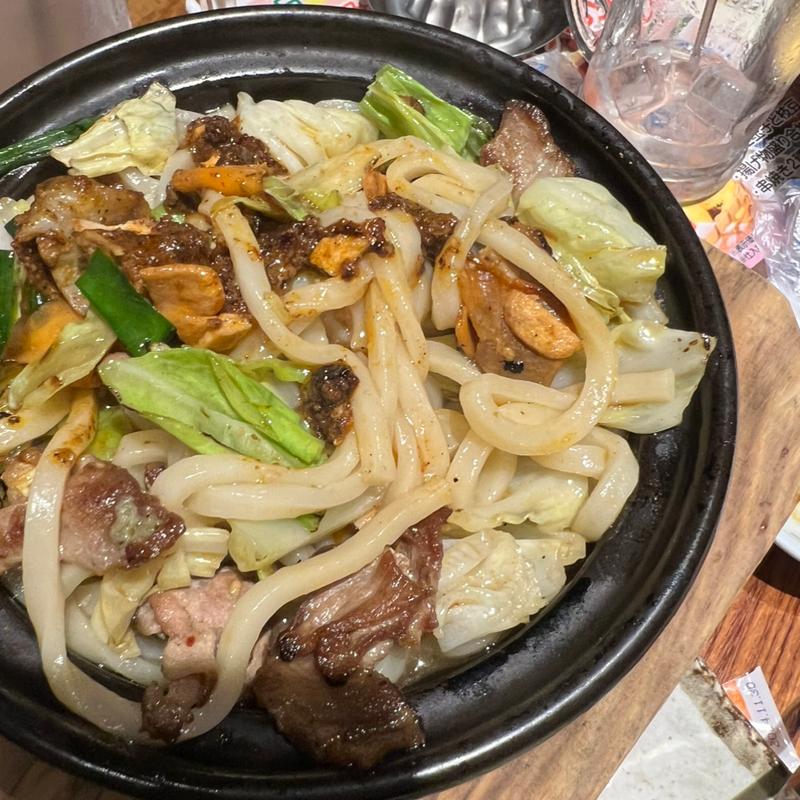 ガーリックうどん(鍛冶屋 文蔵 新越谷ヴァリエ店)