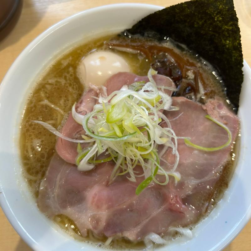 地鶏白湯味玉ラーメン　醤油(地鶏白湯らーめん専門店 めん鷄)
