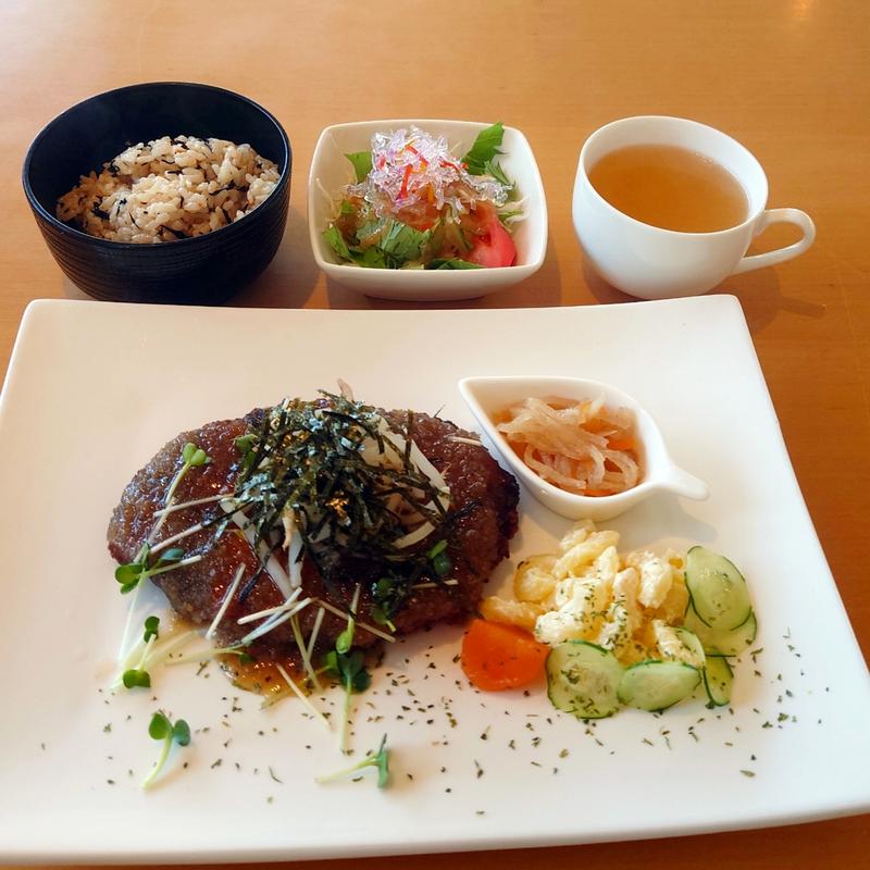 ハンバーグ(タント)