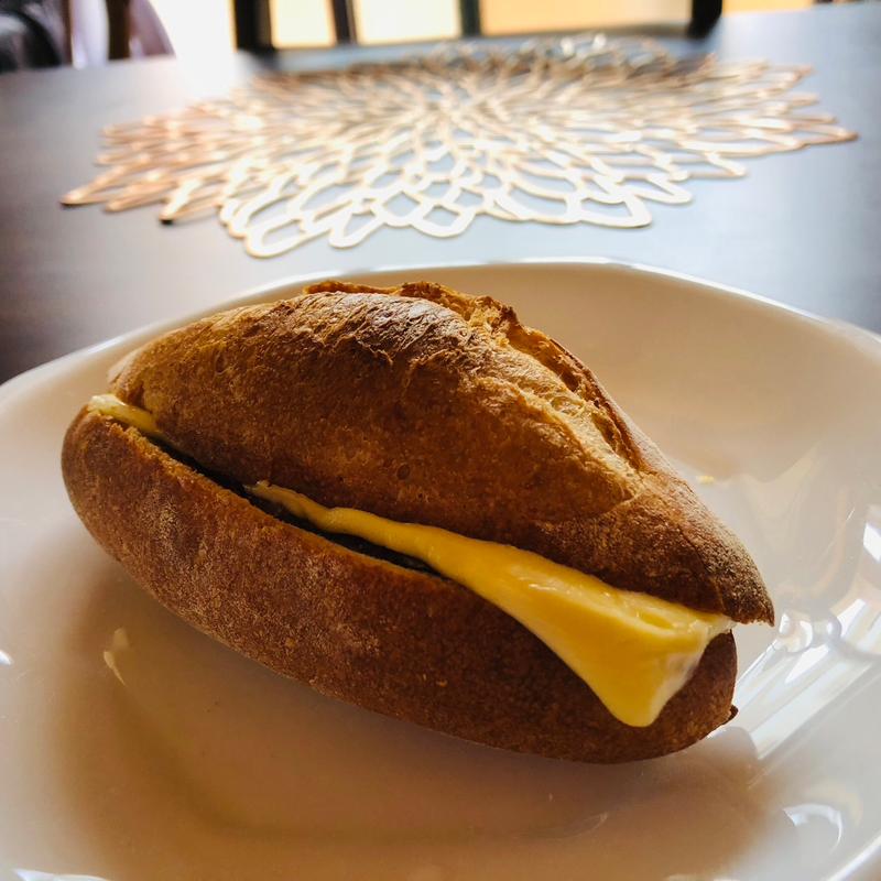 あんバター(パンの木ベーカリー)