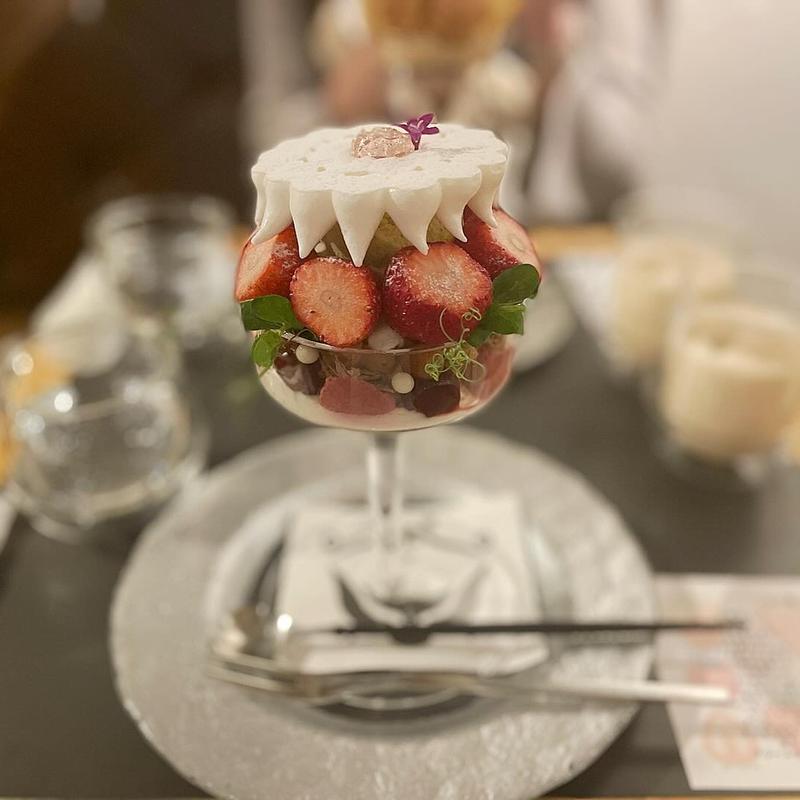 いちころよ(夜パフェ専門店モモブクロ)