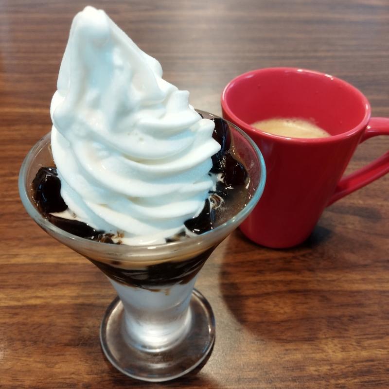 昼プチセット(おすすめセットA)コーヒーゼリーのミニサンデー(ジョナサン 奥戸店)
