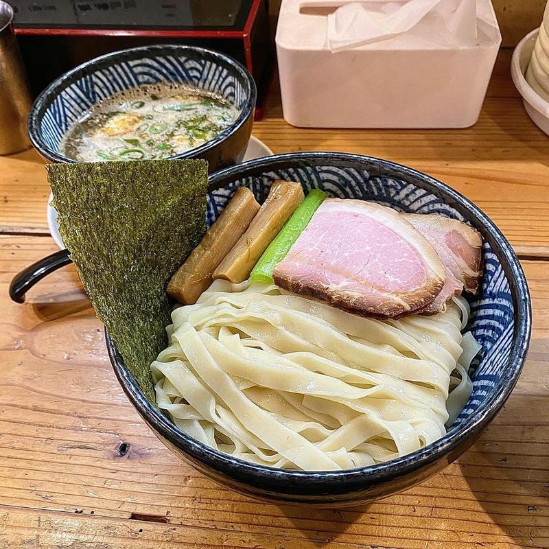 ねばりっこつけ麺 大 白ごはん(極麺 青二犀 （ゴクメン アオニサイ）)