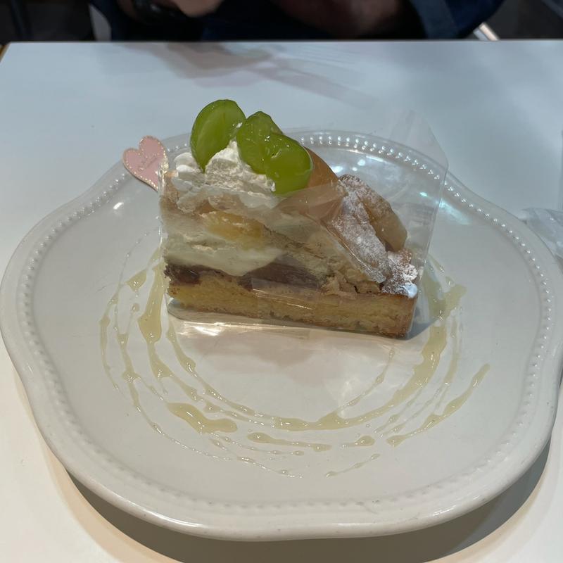 季節のタルト(ラ・メゾン アンソレイユターブル ルミネ立川店)