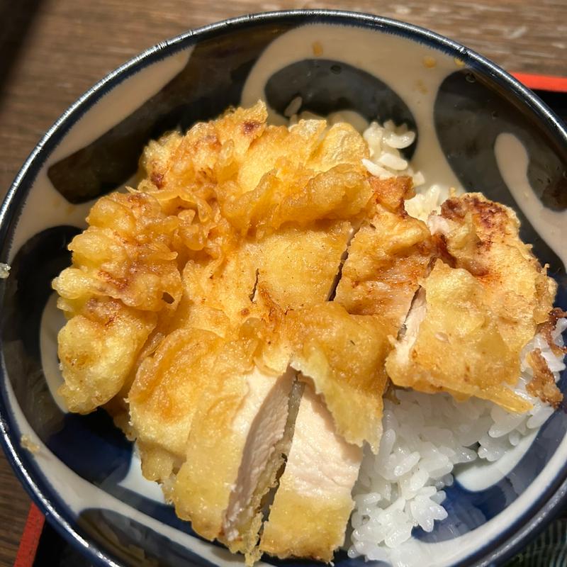 かしわ天丼(蕎麦切り くろ)