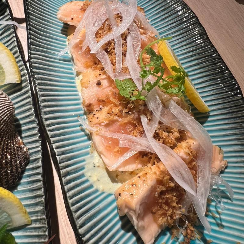 レアサーモンのタルタルソース(一貫)