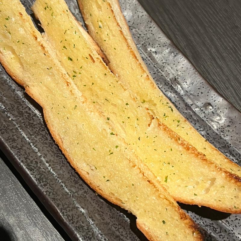 お通し(ガーリックフランス)(ねずみ小僧 岐阜駅前橋 )