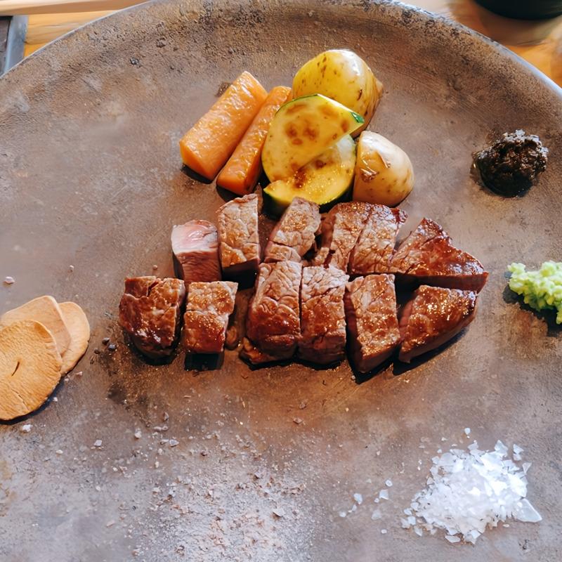 黒毛和牛ステーキ（サーロイン100g）(ニュー松坂 新宿店)