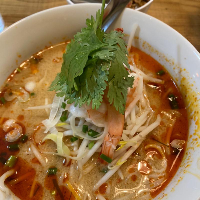トムヤムクンヌードルとミニ丼セット(バンコックコスモ食堂)