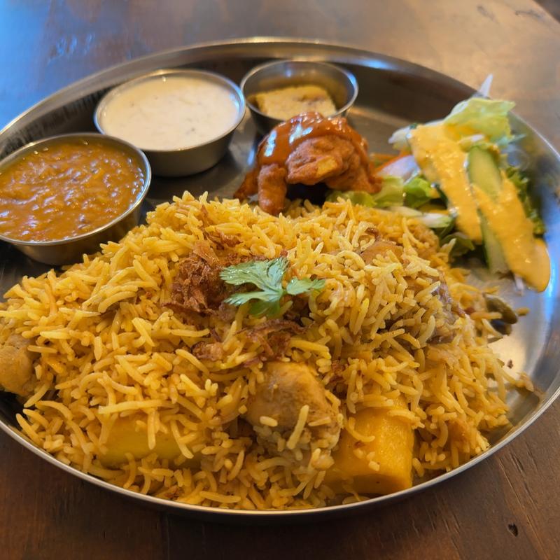 チキンビリヤニ(インド家庭料理 ミレンガ)