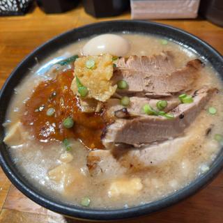 味玉どて辛チャーシュー麺