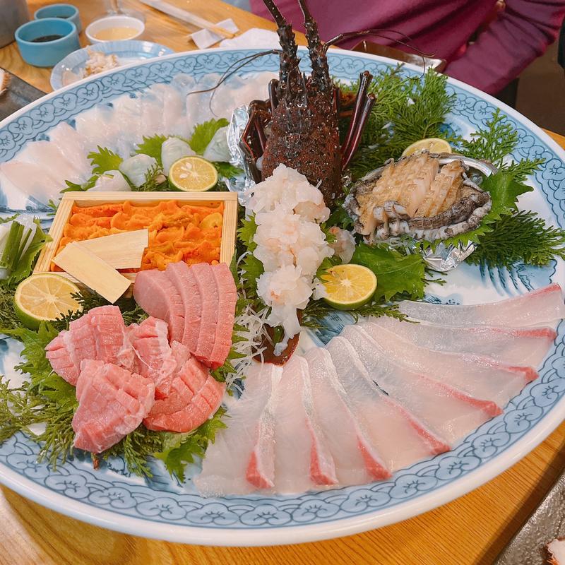 お造り盛り合わせ(芳すし)