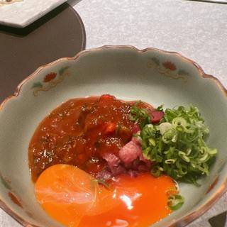 神戸牛タンユッケ(神戸ハンター坂 肉料理鉄板 祷り)