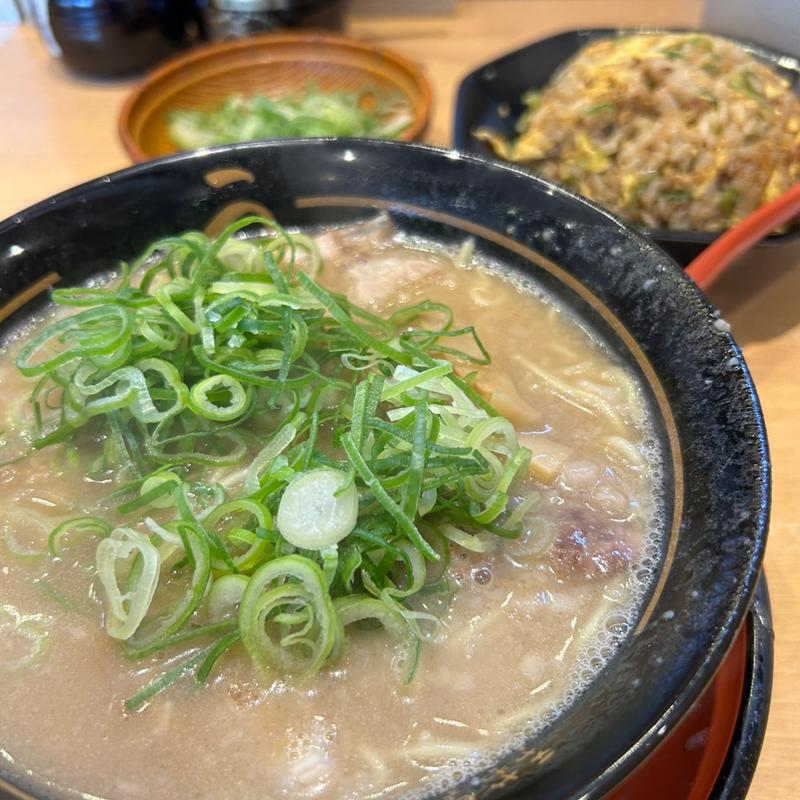 チャーハンセット(豚旨うま屋ラーメン 松阪店)