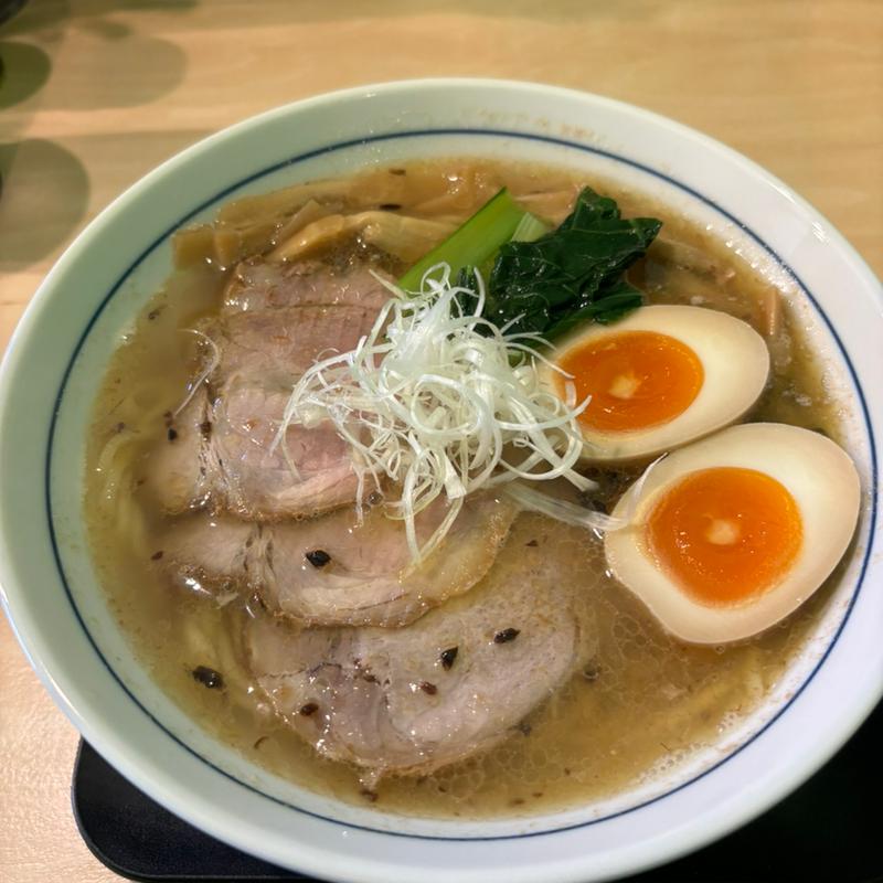 特選しおラーメン(食堂 ニッコロガシ)
