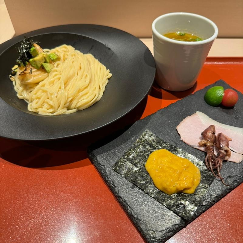 青森生雲丹と淡路島玉ねぎのつけそば(麦と麺助 新梅田中津店)