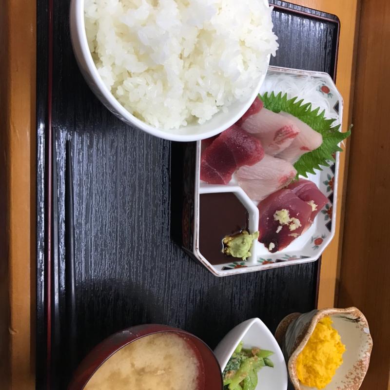 刺身定食(ともえ鮨)