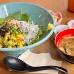 ネギトロアボカドしらす丼定食