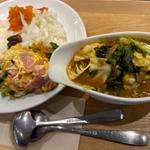 ベーコンエッグ野菜カレー