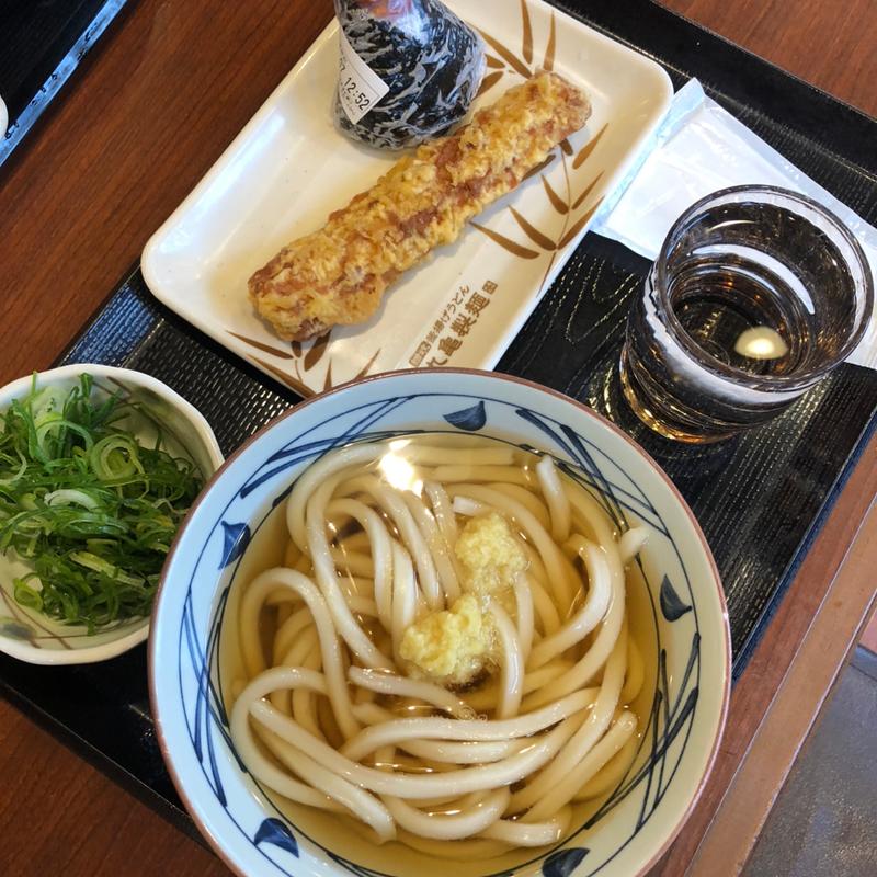 かけうどん　梅おにぎり　ちくわ天(丸亀製麺 足利店 )