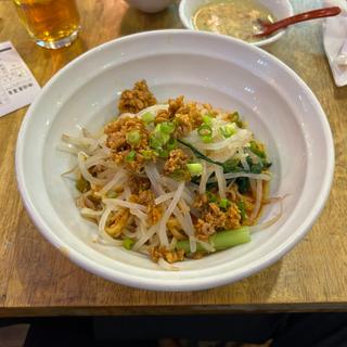 ランチ　冷やし担々麺(24H 北京ダック専門店 中国茶房8 新宿店 Chinese café Eight)