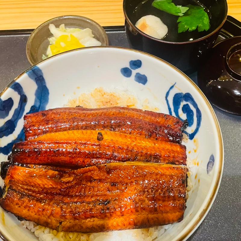 うな丼（上）(うなぎ屋 江戸名代亜門 根津総本店)