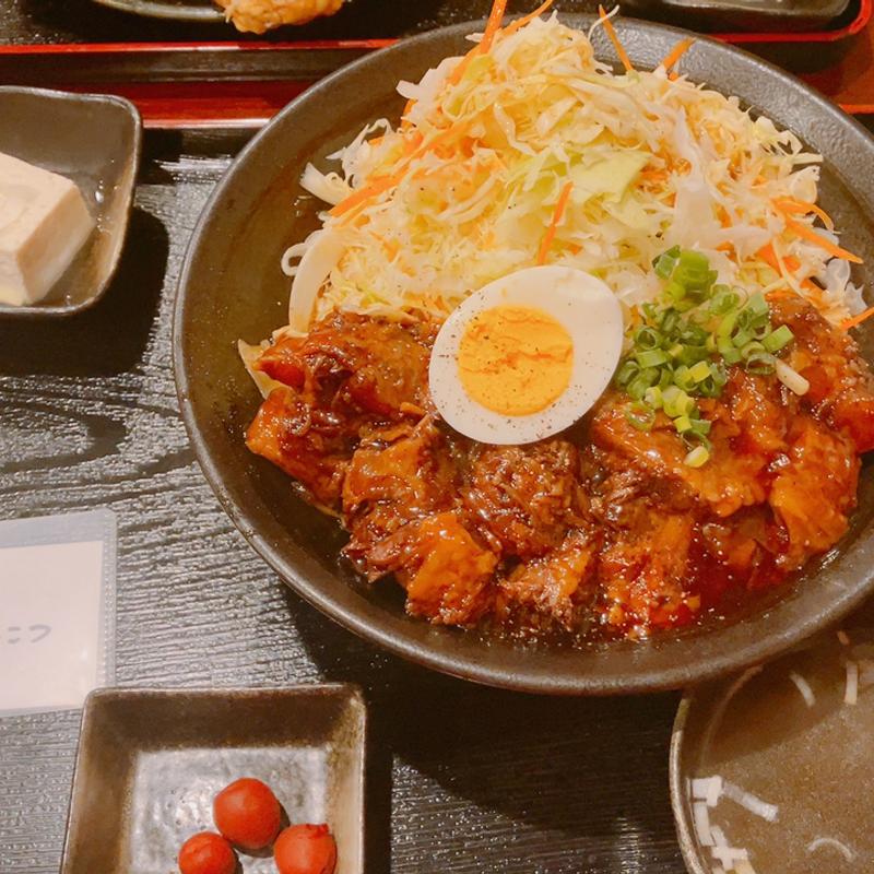 とろとろ豚軟骨軟か煮丼(大衆居食 信貴)