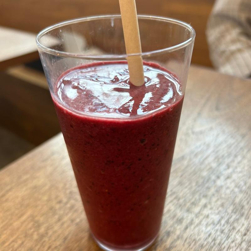 BLOSSOMスムージー レッドチャージ(Cafe Stand Blossom Kamakura)