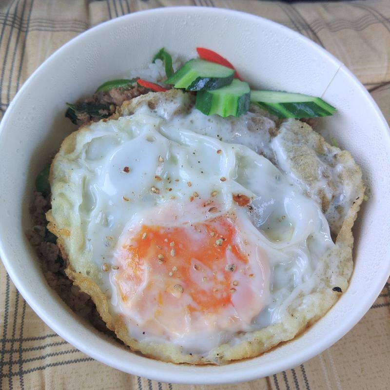 ガパオライス(cafe Vibras)