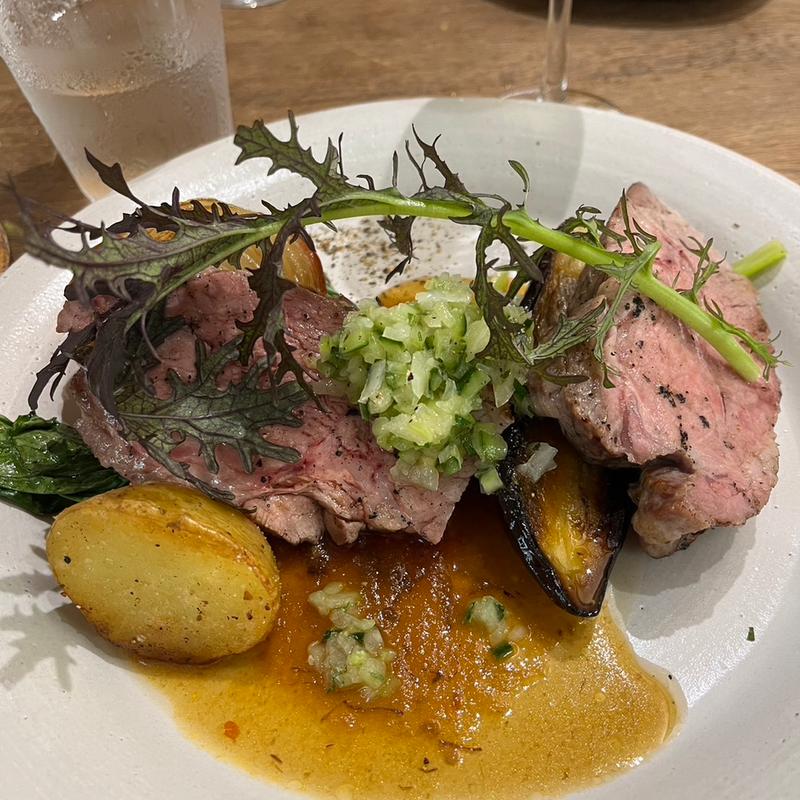 神奈川のブランド豚炭火焼き(BREEZE BIRD CAFE & BAKERY)