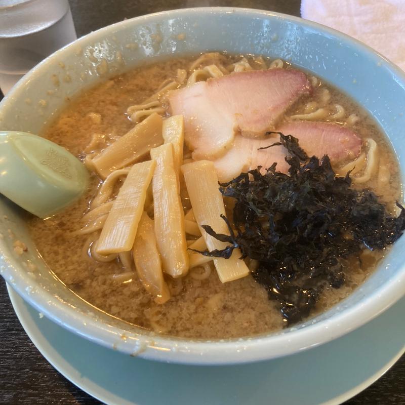 背脂中華そば(ラーメン 弐豚 (にとん) 見附 本店)